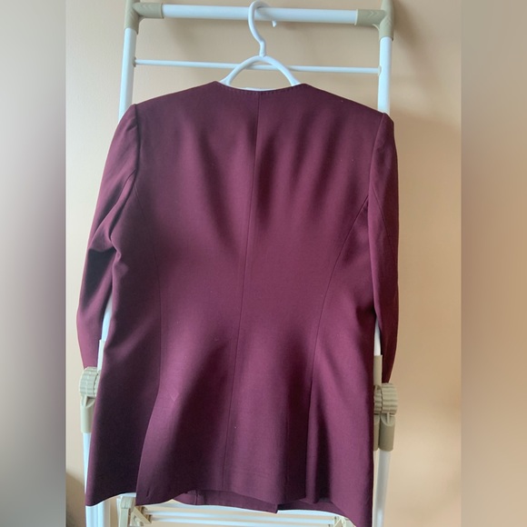 Theory Burgundy Collarless Blazer Size 8 - Picture 2 of 6